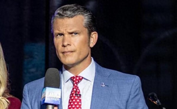 财汇盈 美防长曾大谈 &quot;中国威胁&quot;, 如今主动求通话, 中方为何 &quot;已读不回&quot;